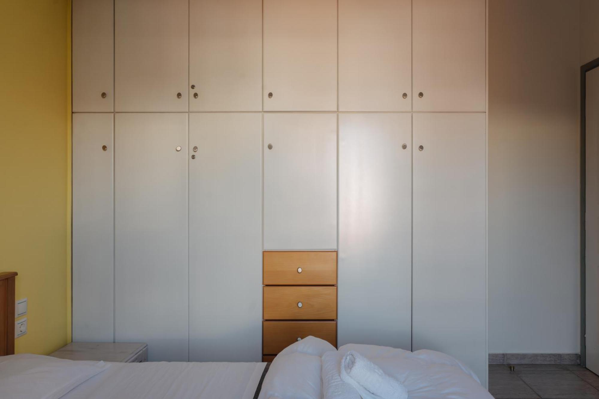 Nefeli City Apartments Patras Buitenkant foto