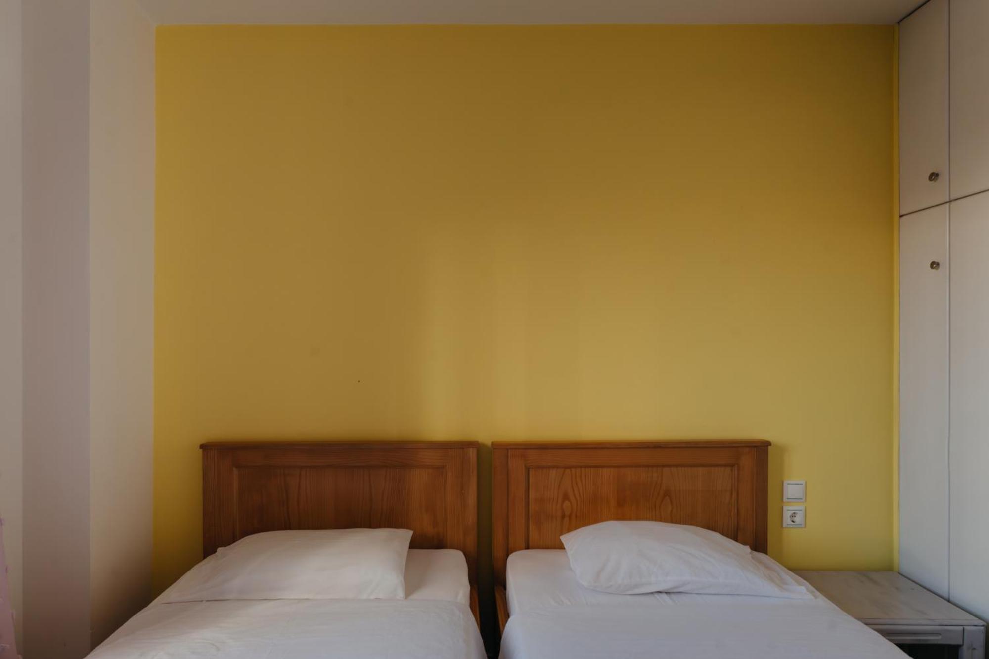Nefeli City Apartments Patras Buitenkant foto