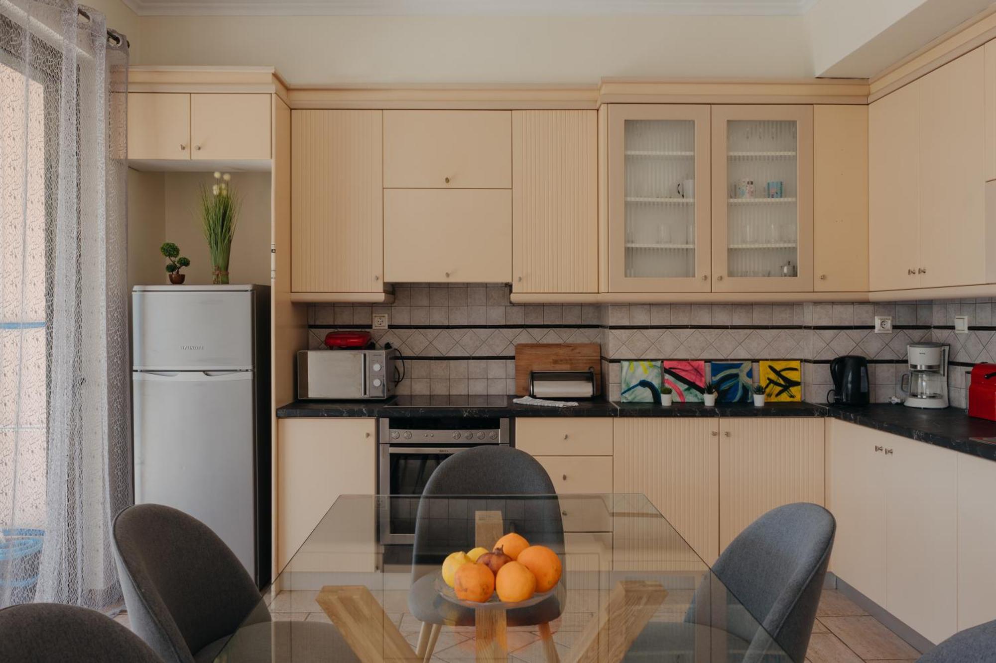 Nefeli City Apartments Patras Buitenkant foto