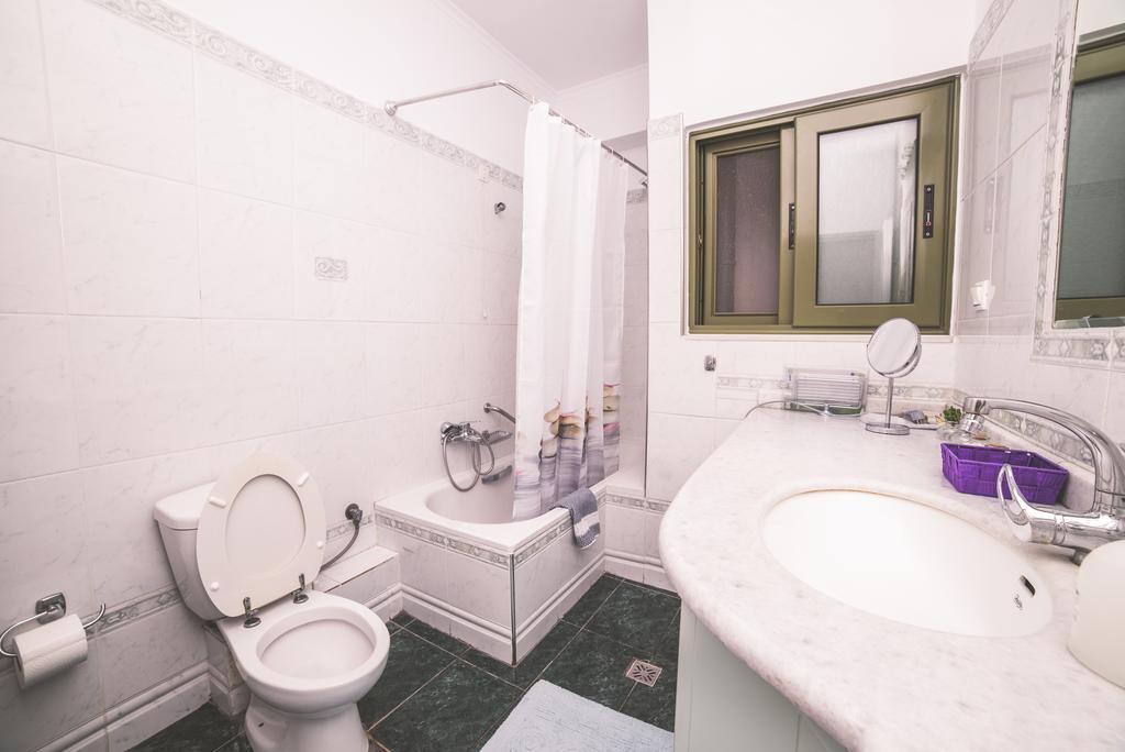 Nefeli City Apartments Patras Buitenkant foto